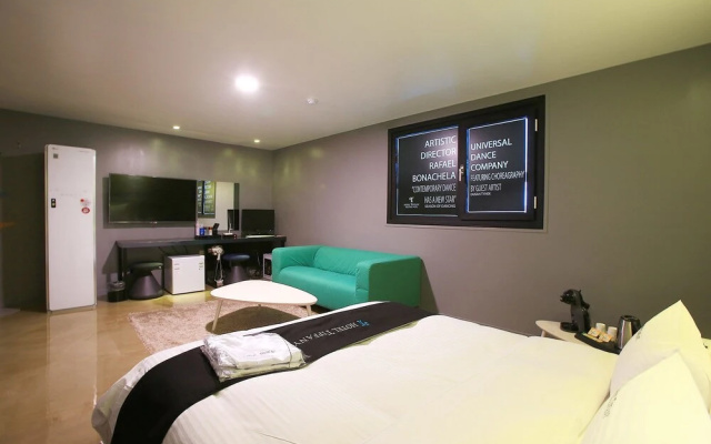 Pyeongtaek Tiffany Hotel