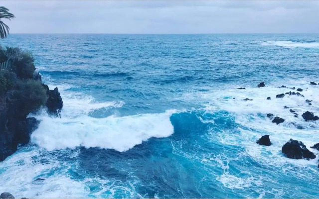 Ocean Views. Flat 3 bedrooms.