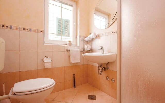 Amazing Home in Vodice With Wifi and 4 Bedrooms