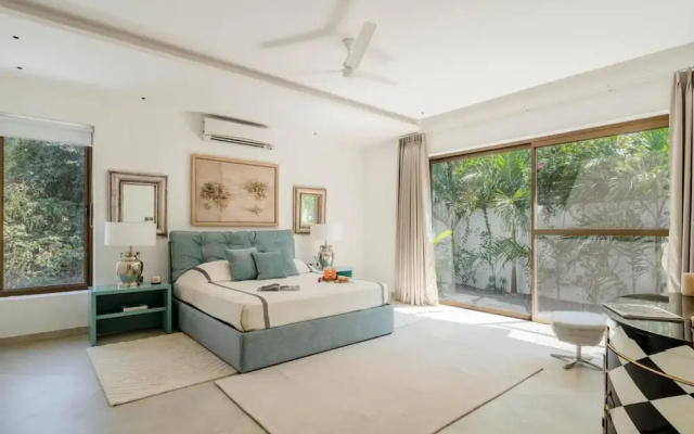 Lux 4bhk w Elevated Pool 3km to Beach Lazy Duck