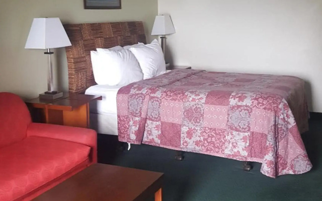 Oyster Bay Inn & Suites