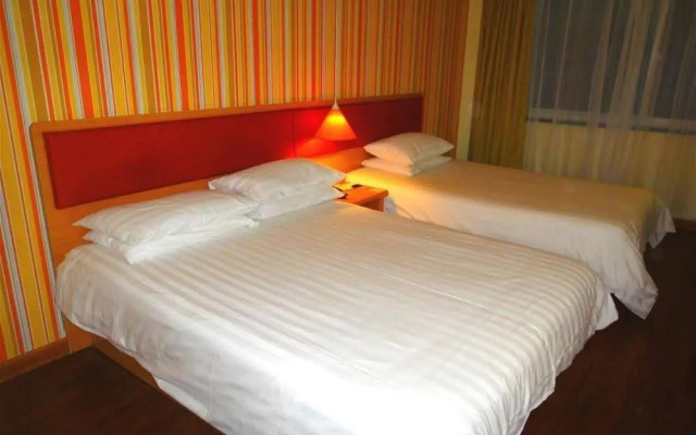 Home Hotel Suzhou Guanqian