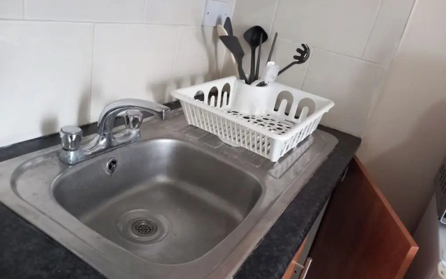 Lovely 1- Double Bed Studio in London