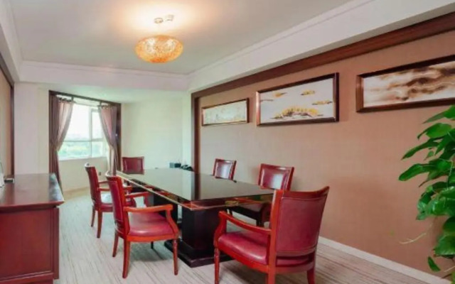 Conifer Garden Hotel