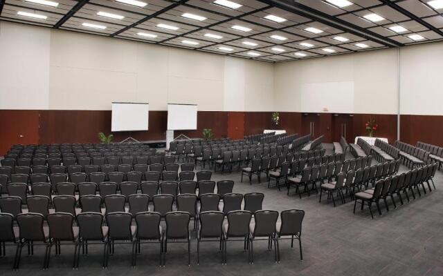 Four Points by Sheraton Levis Convention Centre