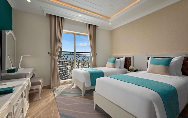 Skylight Hotel – Guest Rooms – Nha Trang