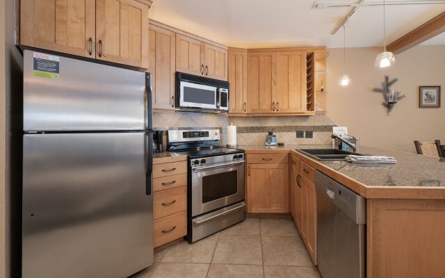 Iron Horse C5083 Studio Bedroom Condo by RedAwning