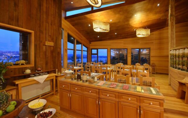 OCIO Territorial Hotel