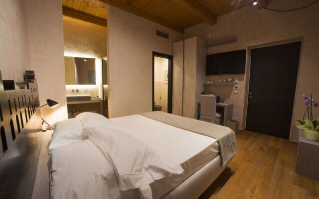 Edward Rooms & Wellness