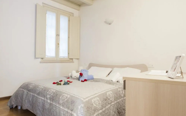 Polpenazze Halldis Apartments