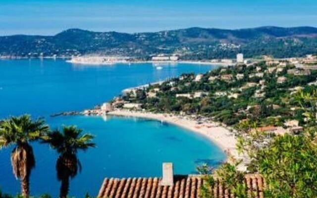 Appartement Le Lavandou, 1 pièce, 4 personnes - FR-1-251-251