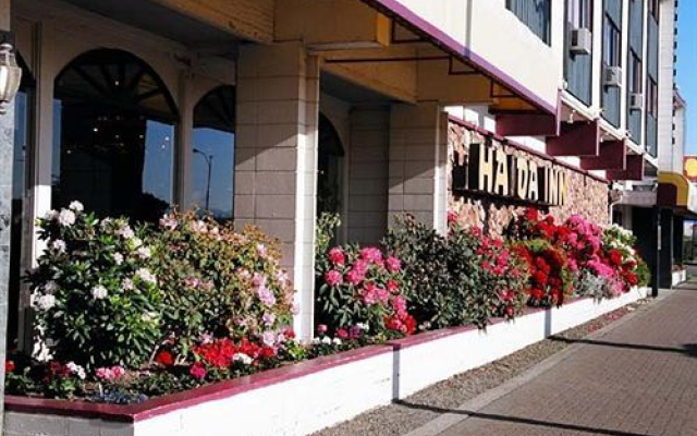 Harbourside Inn