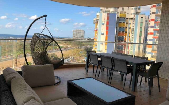 Stav Rentals Tel Aviv Sea View Apartment