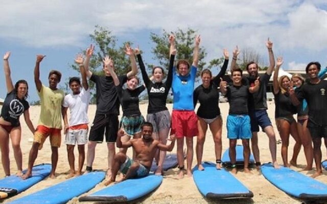 Wave Hunters Surf Camp