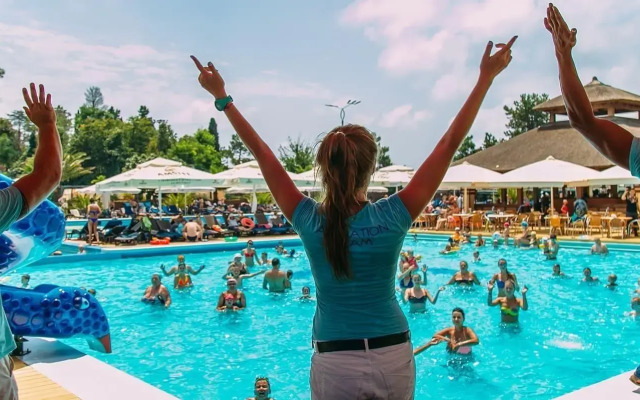 Tour-Voyazh (Тур-Вояж) на улице Черноморская