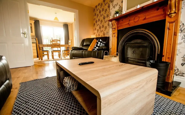 Modern Central Three Bedroom House