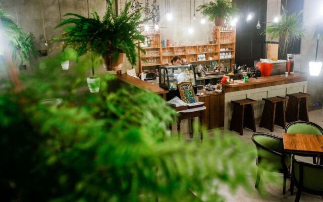 7days 4seasons cafe B&B