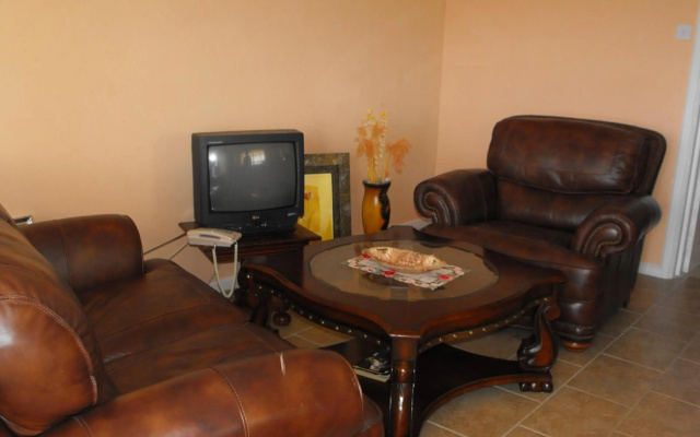 Belle View Apartment Villa- Lilac