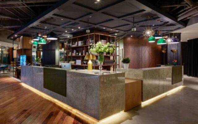 Shanghai Uin Hotel