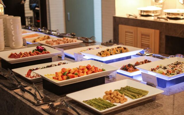Golden Tulip Ever Yongin Hotel