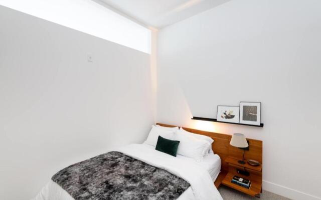 Flexhome Skywalk to Fiserv U1 RooftopGymParking
