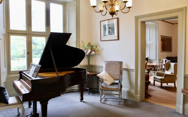 Grafton Manor