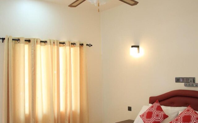 Evila Inn - Thoddoo