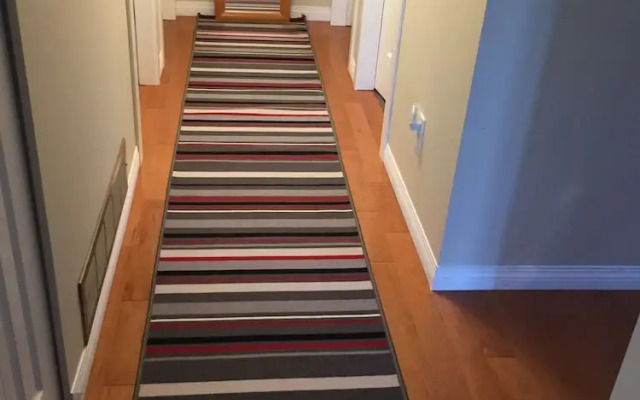 Orchid House near Vancouver YVR Airport