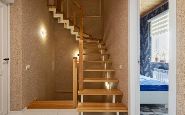 Таунхаус-Эллинг Светлый