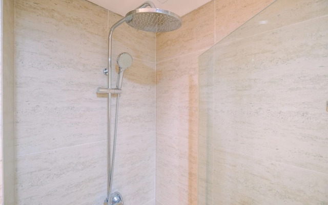 Comfort And Modern 1Br At Gold Coast Apartment