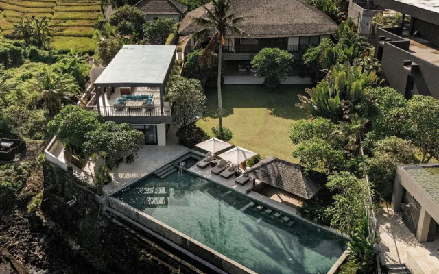 OMEKAI Cemagi by Nakula