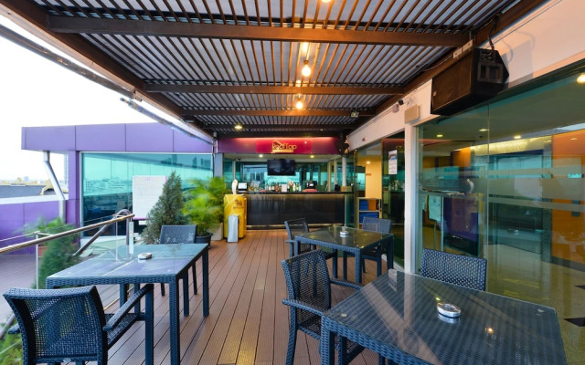 White Orchid Hotel