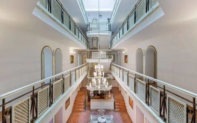 Adalya Port Hotel