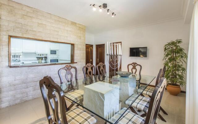 Villa Maia (AL) in Corroios