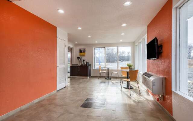 Motel 6 Schenectady, NY