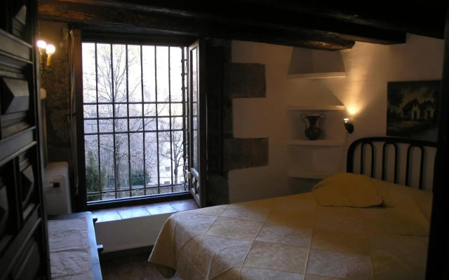 AT Casa de Alfonso VIII