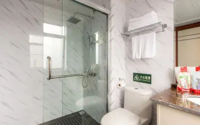 Tongren Century Hotel