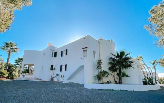 Villa The White Pearl