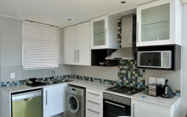 KMG Apartments at The Apex on Smuts