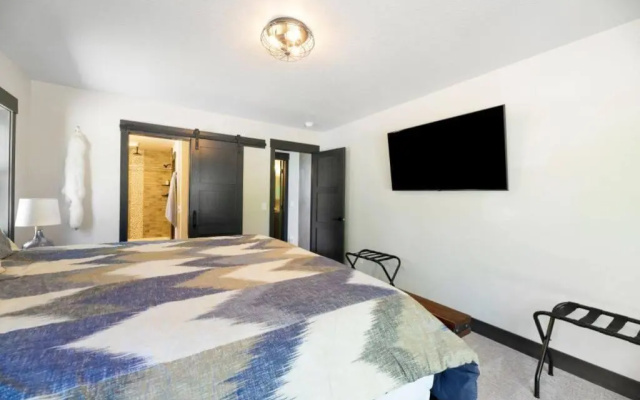 24 KARAT Lodge at Terry Peak