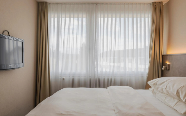 Amanthos Living Zürich Airport (Self Check In) – Guest Rooms – Opfikon