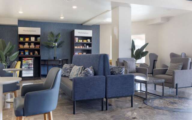 Comfort Suites Oceanside Camp Pendleton Area