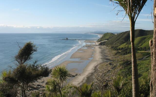 Mangawhai Lodge