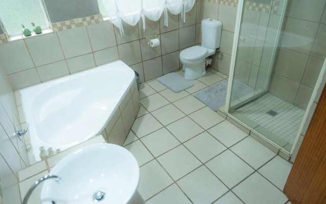 Landa Guesthouse  Sself Catering