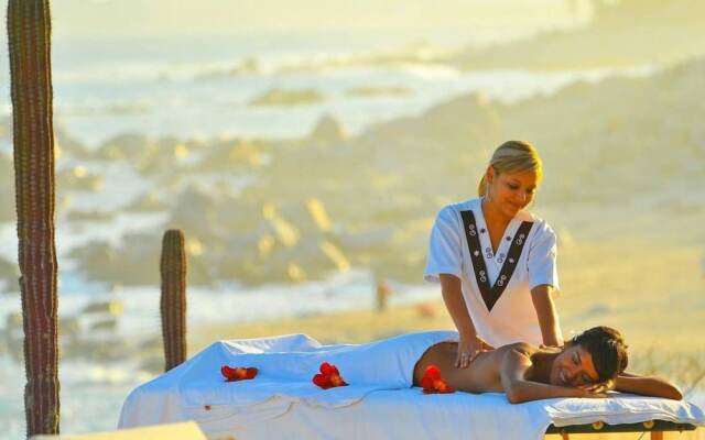 Ultimate Family Two Bedroom Suite at Cabo San Lucas