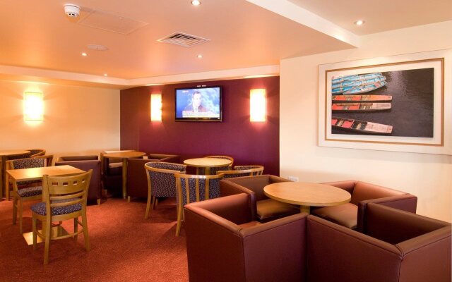 Premier Inn Cambridge (A14, J32)