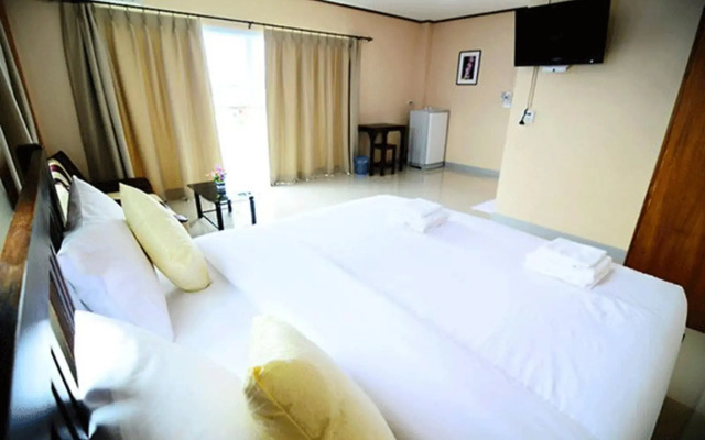Laksasuk House