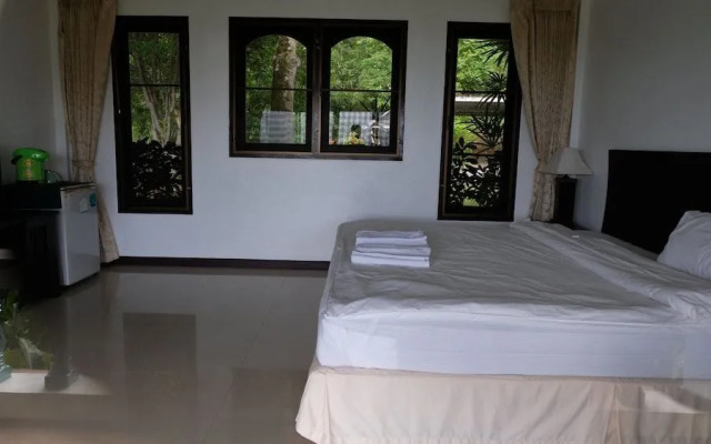 Khaolak Hillside Villa