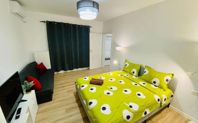 Plaza Residence Studio 2
