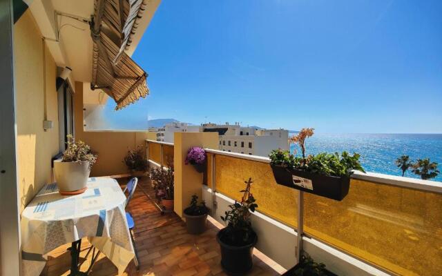 Emeraudes 8 vue mer by Booking Guys